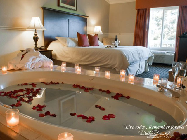 Best Honeymoon Suites Near Sacramento - CBS Sacramento