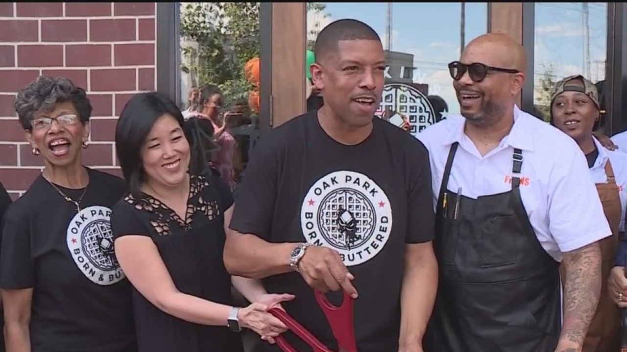 Former NBA All-Star Kevin Johnson Brings 140 Jobs to Los Angeles With Launch of New ‘Fixins Soul Kitchen’ Restaurant