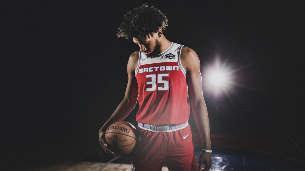 Sacramento Kings Unveil New Red Nike 
