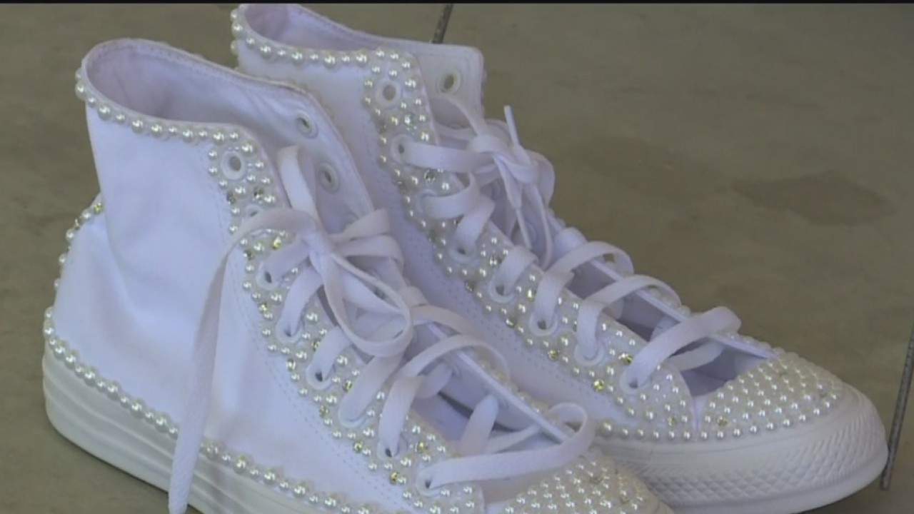 sparkly shoes sneakers