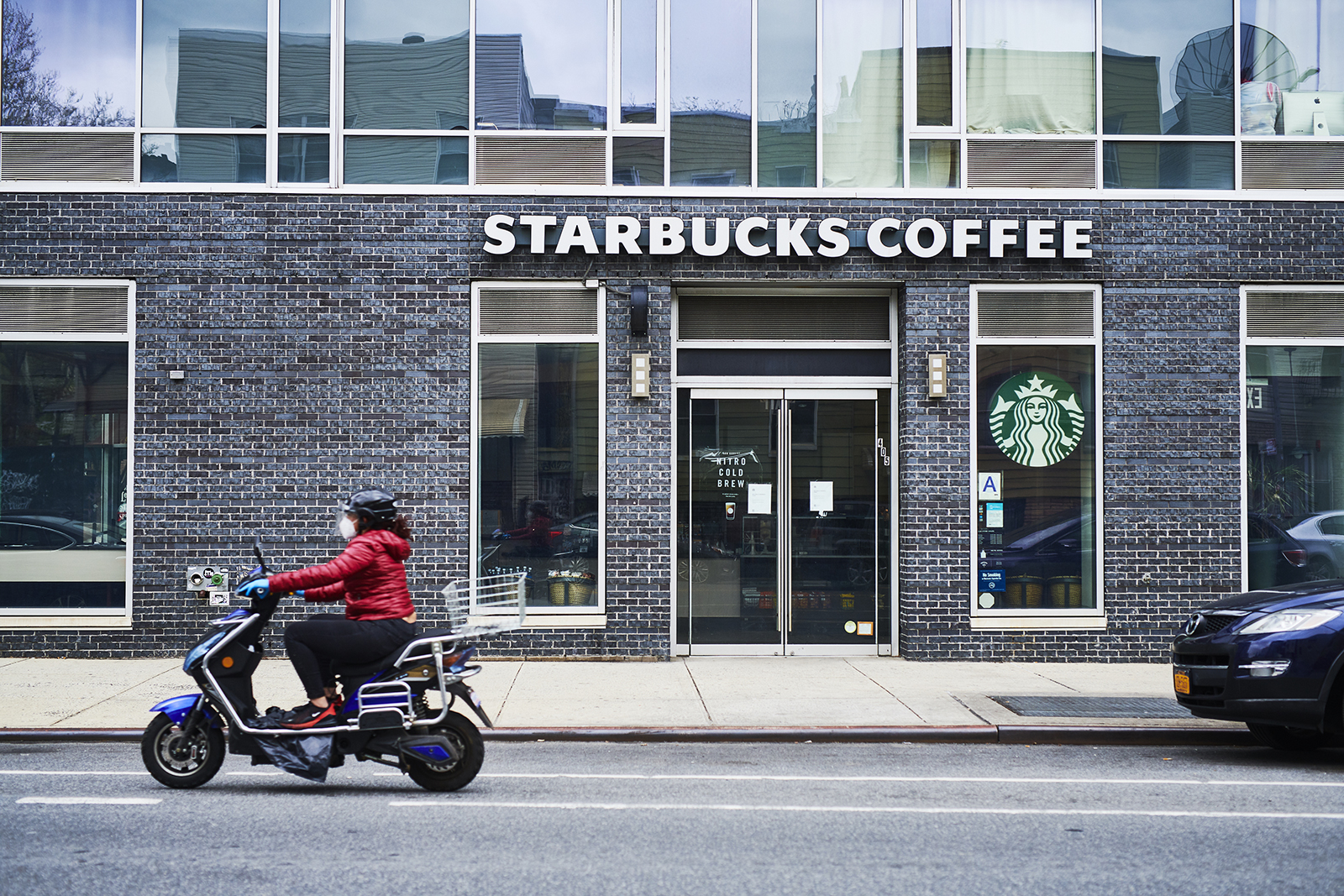 (CNN) — Starbucks is pivoting hundreds of North American stores away from the cafe model it helped make ubiquitous and will expand its pickup-only a